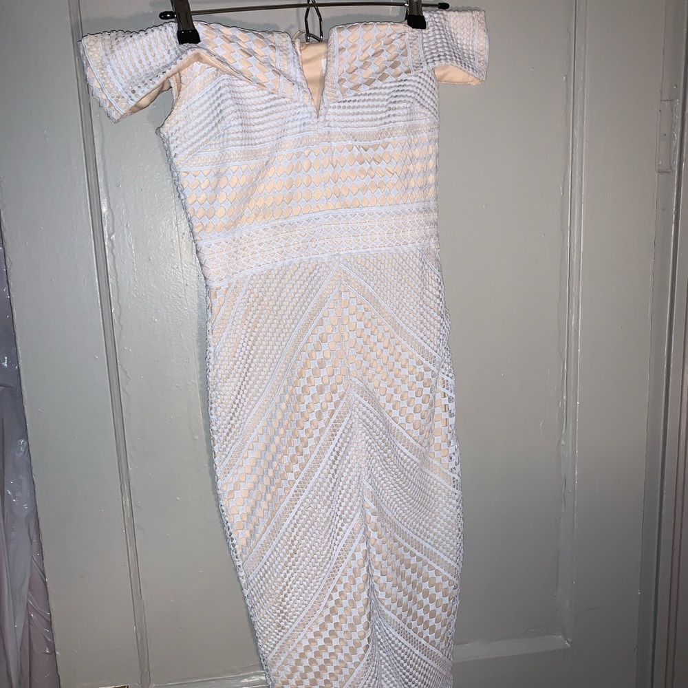 Off the shoulder midi bodycon dress